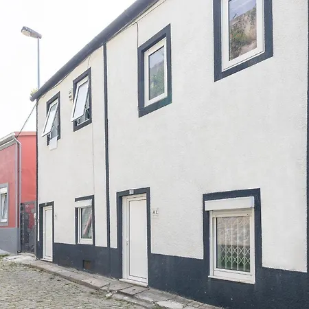 Downtown A Whole House Duplex Designed For Remote Work And Near Metro Lapa Porto