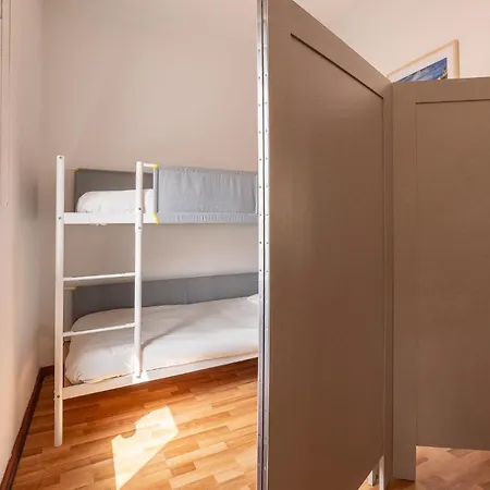 Downtown A Whole House Duplex Designed For Remote Work And Near Metro Lapa Guest house Porto